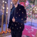 Karan Sharma Instagram - Tum ko barish pasand hai #barishmaintum ❤️ ☔️🌧 #karansharma #saauralsimarka2 . . . . #barish #nehakakkar #rohanpreetsingh #newsong #trendingreels