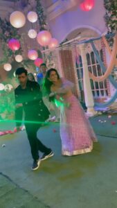 Karan Sharma Instagram - Dance Ka bhoot 👻 24/7 ya 🤣☺️ . . #reels #reelitfeelit #reelkarofeelkaro #dancekabhoot #trendsetter #trending #dancer #dance #tanyasharma #karansharma