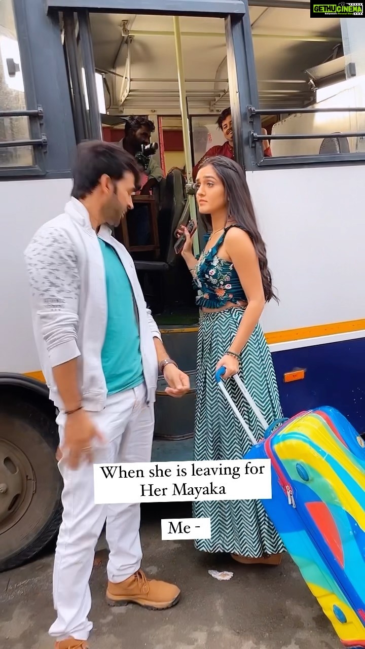 Karan Sharma Instagram - Jab wo Mayake jane ka plan banaye 😃 @tanyasharma27 #jatihunmain #reels #karansharma #tanyasharma