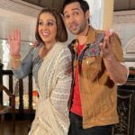 Karan Sharma Instagram - - Mother is Like a friend ! So here is my friend cum mother on screen @vibha_bhagat .. 🤗❤️ . #karansharma #vibhabhagat #sasuralsimarka2