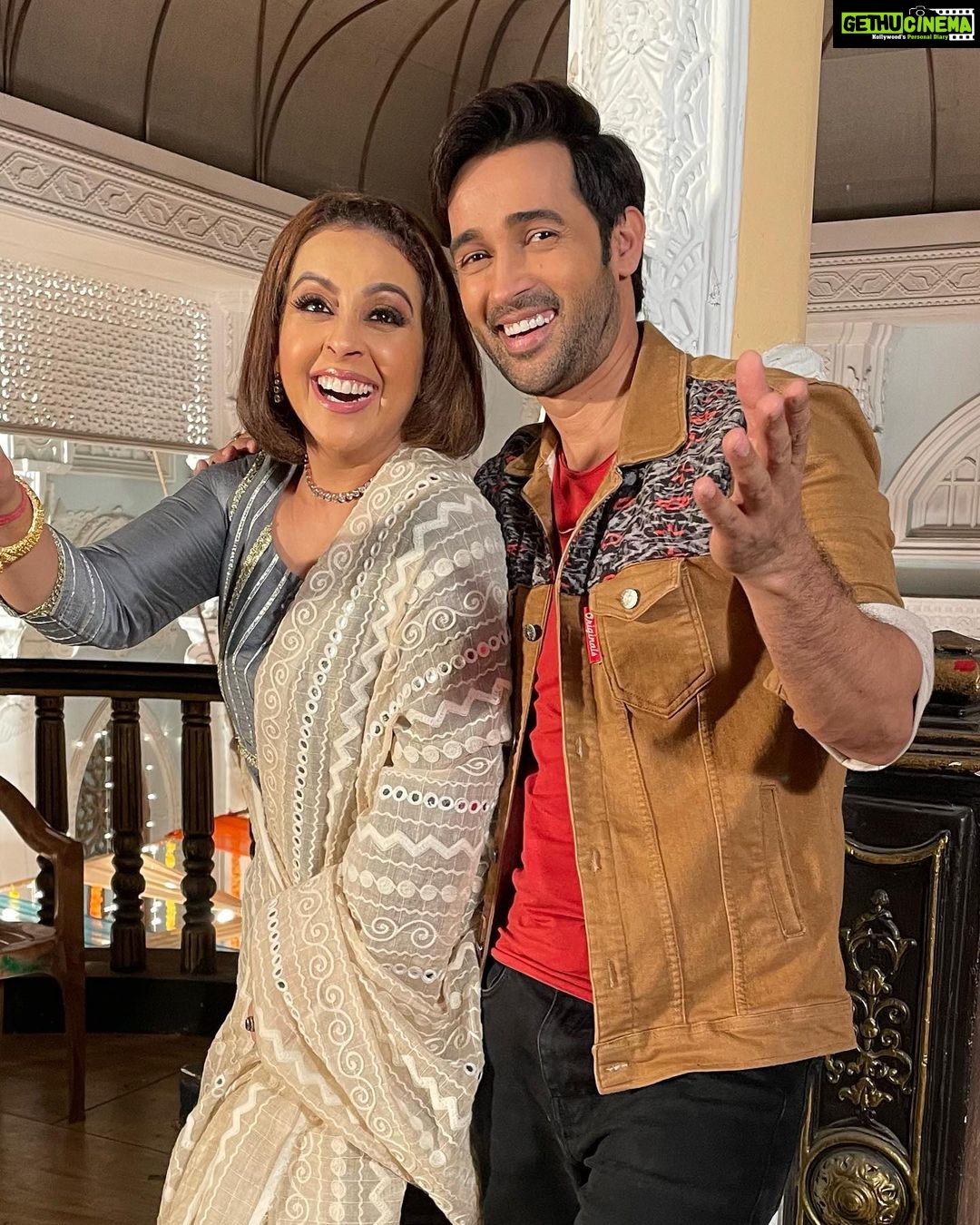Karan Sharma Instagram - - Mother is Like a friend ! So here is my friend cum mother on screen @vibha_bhagat .. 🤗❤️ . #karansharma #vibhabhagat #sasuralsimarka2