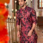 Karan Sharma Instagram - Will vivaan except Reema ? - keep watching #sasuralsimarka2 at 6pm only on @colorstv @rstfofficial . #karansharma #vivaan #sasuralsimarka2 #mensstyle #mensfashion