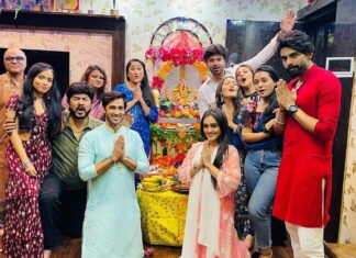 Karan Sharma Instagram - - Had full energetic Bappa Darshan at your house @avinashmukherjee_ @devashishmukherjee_ May Bappa bless you and your family with lots of happiness and success 🙏🤗… . and with our team ssk2 it always comes out as most memorable time .. May Bappa Bless all of us 🙏😊@tanyasharma27 @jayatibhatia @radhikamuthukumar_official @kreetika10 @vibha_bhagat @sanctimonious_fanatic 😍🤗 ! . #ganeshchaturthi #festival #karansharma