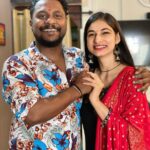Karan Sharma Instagram – Happy Raksha Bandhan to all … I got 7 Rakshi’s today 😍😍 @shivanisemwal954 #sonu Di . Lots of love and best wishes to all my sisters ! Sushma Di ,Sumitra , Lalita , Rajani , Shivani and my Sonu Di 🤗🥰😘 … #sisterlove #rakshabandhan #karansharma