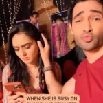 Karan Sharma Instagram - sometime esa karna padta hai 😎🤓 @tanyasharma27 . #reelsviral #reels #trendingreels #sasuralsimarka2