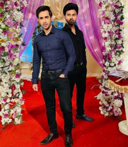 Karan Sharma Instagram - My brother is my power @avinashmukherjee_ . ❤️🤗 #brotherhood  #aarav  #vivaan #karansharma  #avinashmukherjee #sasuralsimarka2 #colorstv