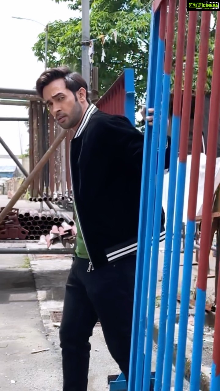 Karan Sharma Instagram - #Villain ๐ฆนโโ๏ธ - Do I look like Villain ๐๐ฌ #karansharma #sasuralsimarka2 #vivaan #ekthavillain #kgf2 #kgf