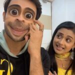 Karan Sharma Instagram – Bhabi ne kaha hasta raha kar 🤓😂 @radhikamuthukumar_official  #sasuralsimarka2 #simar #vivaan #comedy #reels