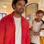 Karan Sharma Instagram - Slow motion main 😎 enjoy karte Oswal brothers @avinashmukherjee_ ❤️ #sasuralsimarka2 #karansharma #avinashmukherjee #slowmotion
