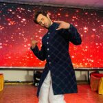 Karan Sharma Instagram - Jeet ki khushi hi alag hoti hai ☺️😍 #sasuralsimarka2 #vivaan #karansharma