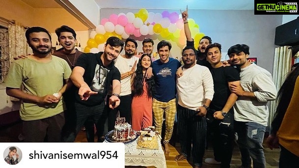 Karan Sharma Instagram - Happy birthday Shivani - And much love to all who made it possible to make her birthday memorable! 🥳🤗❤️ ! Posted @withregram • @shivanisemwal954 Thank you so much all of you for making my birthday so special… -I can’t express my feeling in words 🤗🙏 . @nikita28sh @rohandeep987 @tanyasharma27 @sudeeshfilms @radhikamuthukumar_official @avinashmukherjee_ @vibhusharma_official @jits_adtani @chawlakajal @prashant_muzumdar @aebyborntoshine @kreetika10 @dharmishthadagia @itsshubhanshisingh @paulsonthomasofficial @summitbhardwaj #rahilbhai #rahulbhai .. Love you all ❤️ . . #happybirthdaytome #blessings #family #friends