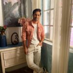Karan Sharma Instagram - Happy social Media Day to my Instagram family 🥰🤗#happysocialmediaday #karansharma #instagram #love
