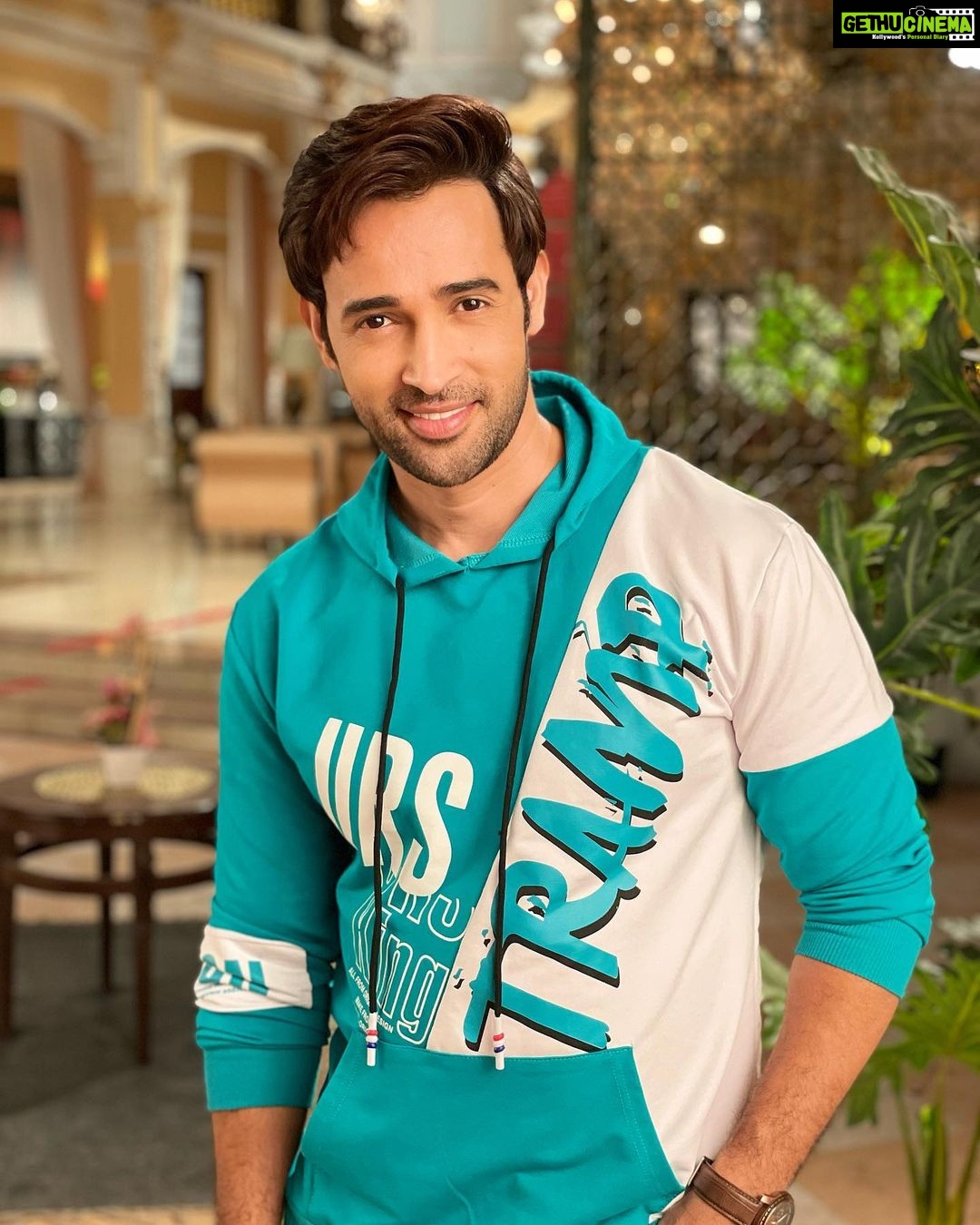 Karan Sharma Instagram - Keep trying until u succeed ! Best mantra of successful life ☺️ ! #karansharma #sasuralsimarka2