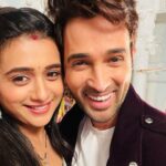 Karan Sharma Instagram - Ye Dosti Hum nahin todenge 🤓🥰😎 @radhikamuthukumar_official #simar #vivaan #simar2 #ssk2 #sasuralsimarka2 #deverbhabhi