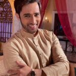 Karan Sharma Instagram - Elevate your summer look with @danielwellington!  Use my code *DWXKARAN* to get 15% off on all purchases from the website! #danielwellington #ad