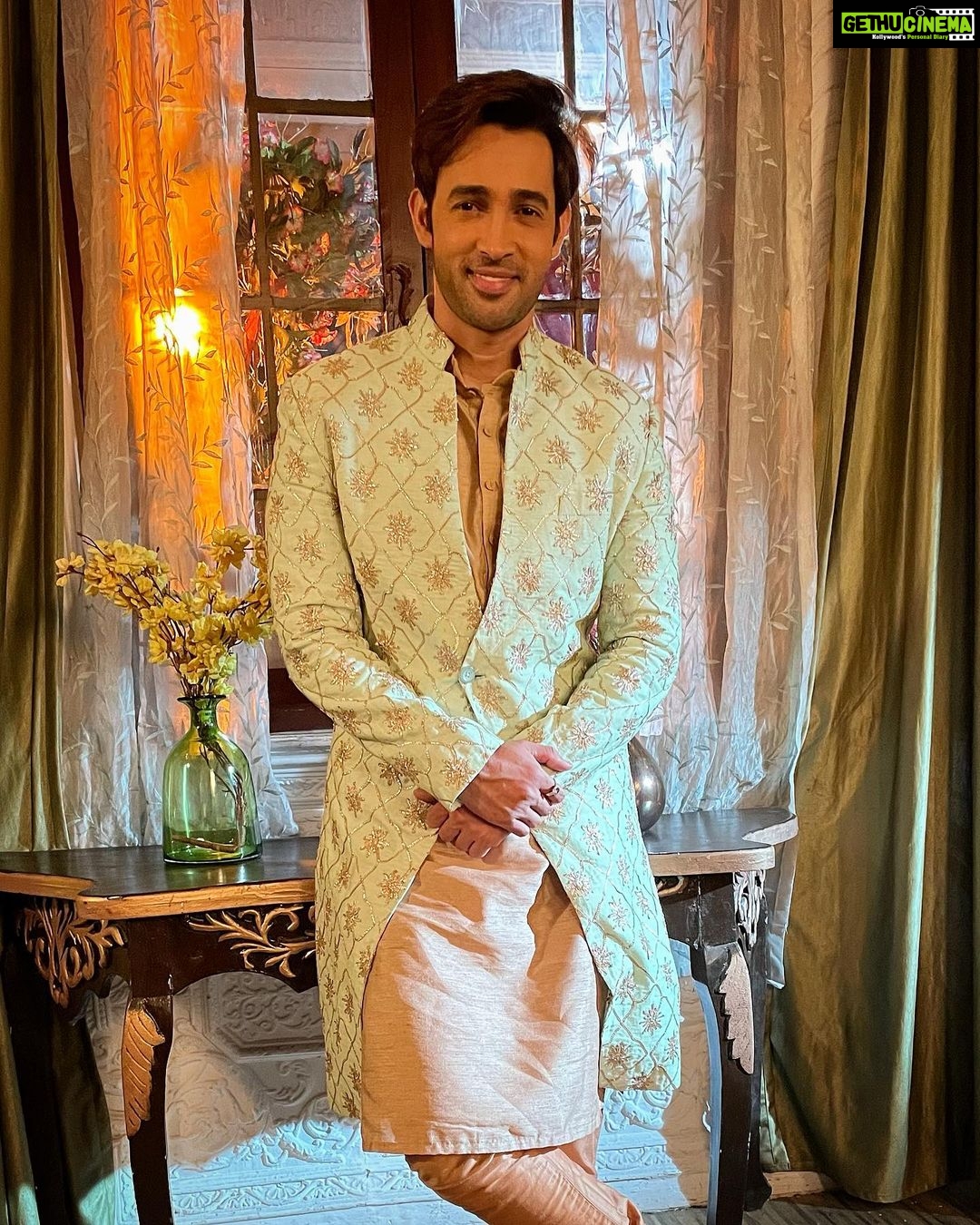 Karan Sharma Instagram - Aap sabko EID MUBARAK HO 🤲 🤗 … . #happyeid #eidmubarak #karansharma #sasuralsimarka2 #vivaan #blessings