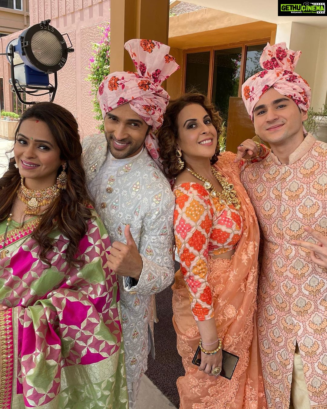 Karan Sharma Instagram - Few early memories from 2021 when the show just started .. ❤️! #sauralsimarka2 #vivaan #telecast #anniversary