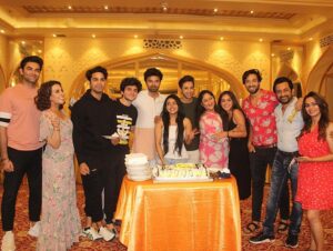 Karan Sharma Instagram - Today SASURAL SIMAR KA 2 has completed one year. What an incredible journey 
.
 Thank you so much  @rstfofficial @msrashmi2002_ @colorstv  for believing in me and  giving me an opportunity to play Vivaan Oswal. 🙏🥰🤗…
. 
Whether its  Production - Direction  or Actors  our whole team is superb - I love you guys 🤗🥰😘 @jayatibhatia @avinashmukherjee_ @radhikamuthukumar_official  @tanyasharma27  @vibha_bhagat  @shitalthakkarofficial  @itsshubhanshisingh  @asli_salmanshaikh  @iamprithvi7  @rakshit_wahi_official @rajevpaul @akashrjagga … 
.
And Big  HUG and Thanks to our audience for accepting us in #sasuralsimarka2  and making this show so popular love you guys 🤗😘 
.
#happyanniversary  #sasuralsimarka2 #ssk2 #karansharma #vivaan #love #blessings