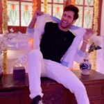 Karan Sharma Instagram - Pyaar main Pagalpan bhi Zaruri hai 😂😂😍😍🤓🤓 . #kishorekumar #karansharma #vivaan #ssk2 #sasuralsimarka2 VC :- @itsshubhanshisingh