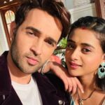 Karan Sharma Instagram - Ye Dosti Hum nahin todenge 🤓🥰😎 @radhikamuthukumar_official #simar #vivaan #simar2 #ssk2 #sasuralsimarka2 #deverbhabhi
