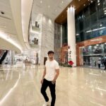 Karan Sharma Instagram - Live the way you like it 😎 #feelgood #karasharma #nmacc BKC, Mumbai.