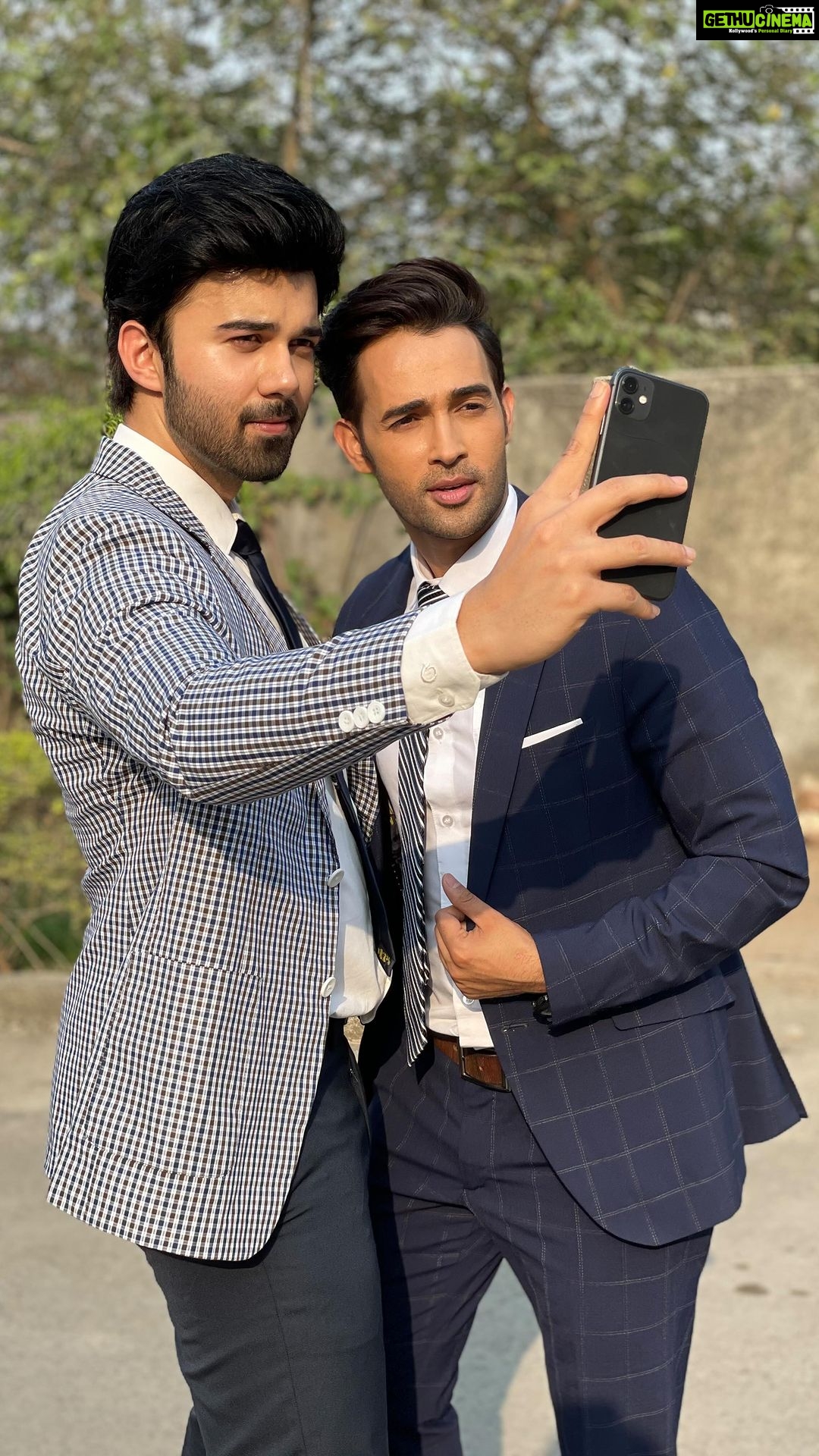 Karan Sharma Instagram - 2yrs back 26th April 2021 - Oswal brothers @avinashmukherjee_ rocked the Indian television #sasuralsimarka2 #vivaan #aarav #reels — What an incredible journey it was ❤️❤️!!!