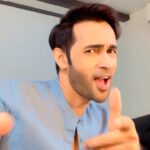 Karan Sharma Instagram - Hai apna Dil ♥️ to awara najane kis pe ayega ! . . #karansharma #reels #sanam #oldsongs