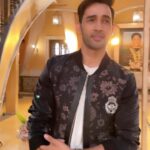 Karan Sharma Instagram - Inka to andaz hi kuch nirala hai 😎 … mere guru ji ne kaha tha bahut jald tera wakt badalne wala hai 😍? . . #karansharma #vivaan #sasuralsimarka2 #reels #instalove