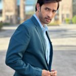 Karan Sharma Instagram - Right people with right attitude makes life easy 😎 #karansharma #rightattitude