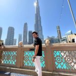 Karan Sharma Instagram - One of it’s kind experience to see Bhurj khalifa so closely ❤️ ! #dubai #bhurjkhalifa #karansharma . Ps : Dubai visit vlog coming soon on my YouTube channel 😎. Burj Khalifa