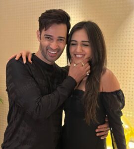 Karan Sharma Instagram - few clicks for all Reevaan fans @tanyasharma27 #reevaan 🤗❤️