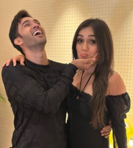 Karan Sharma Instagram - few clicks for all Reevaan fans @tanyasharma27 #reevaan 🤗❤️