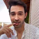Karan Sharma Instagram - Hope you guys enjoyed this small LIVE from set 😎.. Thanks a lot for all your Love and support 🤗🥰😘 . . #karansharmalovers #vivaan #karansharma #sasuralsimarka2 #love #reevaan #sirav