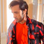 Karan Sharma Instagram - Mujhe harakar koi meri jaan bhi le jaye mujhe manzur hai Magar Dhoka dene wale ko main … . . #karansharma #reels