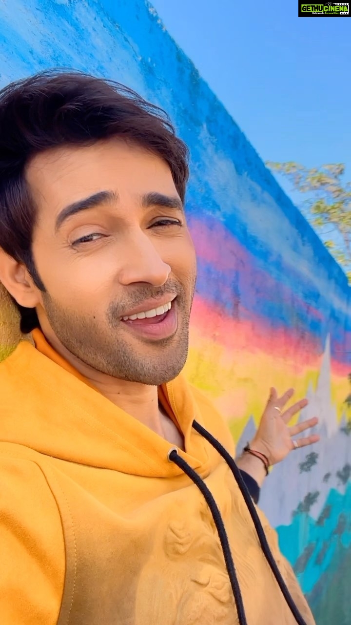 Karan Sharma Instagram - Here is your Shehzada - where are you my queen 👸??🥺 . . . #karansharma #reels #trendingreels #shehzada #kartikaaryan