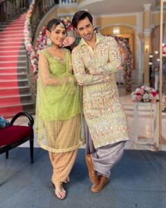 Karan Sharma Instagram - Happy Lohri All! 🤗❤️ from #reevaan @tanyasharma27 

"May this Lohri fire burn all the moments of sadness and enlighten your world with warmth of joy, happiness and love,"
 .
#lohri #sasuralsimarka2 #karansharma #tanyasharma #blessings