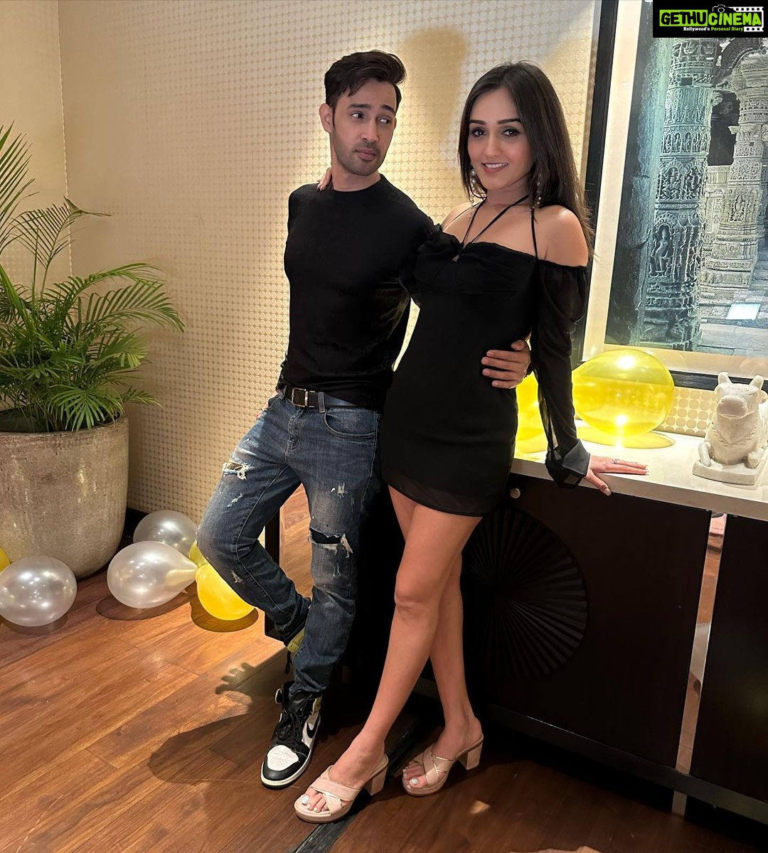 Karan Sharma Instagram - few clicks for all Reevaan fans @tanyasharma27 #reevaan 🤗❤️