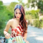 Kim Sharma Instagram - It’s #monday you deserve some cake 🍰 #mondaymotivation #letthemeatcake