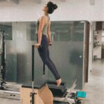 Kim Sharma Instagram - I struggled with getting back on the #chair after so long. @samir.purohit love you thank you always making our workouts so meditative #reels #pilates #friday The Pilates Studio - Mumbai (india)