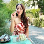 Kim Sharma Instagram - It’s #monday you deserve some cake 🍰 #mondaymotivation #letthemeatcake