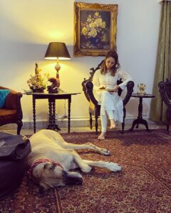 Kim Sharma Instagram - 365 days since we saw each other. How did we manage? That’s the beauty of life, it moves despite all and so you move along with it. But not a single day has passed where I haven’t missed you my most beautiful baby boy. There will never be another You. There will never be another Us. Until we meet again you’re in my heart,be good and dont eat too many biscuits #bones 🐾