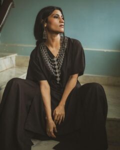 Konkona Sen Sharma Instagram - For Mumbai Diaries Promotions 

Outfit: @turnblackofficial 
Jewellery: @amrapalijewels
Styling: @damini_styles 
Photographer: @gourabganguli 
Makeup: @tenzinseldon__
Hair: @nimishashah210