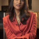 Konkona Sen Sharma Instagram - I partnered with @hearluminary to bring you a story from my hometown. Barefoot Boys is the story of how in 1911 @mohunbaganac went toe to toe with the British, emerging as a national symbol. At a time when #Fifa is one of the most talked about events in the world, this is a story about India’s milestone in football history. Here’s why Barefoot Boys is an important story that deserves to be told. Download Luminary to listen to the show ⚽