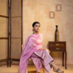 Konkona Sen Sharma Instagram - In the mood for Anavila 💕 Outfit @anavila_m Styled by @damini_styles Hair @nimishashah210 Makeup @seldon_makeup Photographer @gayatri.27