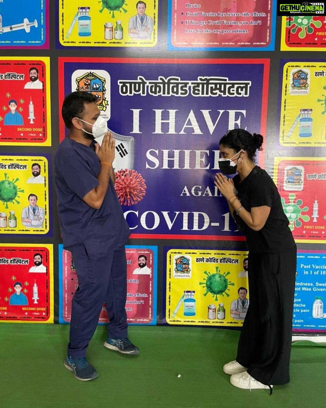 Konkona Sen Sharma Instagram - After playing vaccine vaccine for a few days we finally got jabbed! Got my first shot of Covaxin today! It is, after all, possible to get a slot from the CoWin site. If you know English, have a smart device and internet of course 🙄 Some tips that helped us: 1. Covialerts.in on the telegram app. 2. Using Chrome incognito mode when accessing the CoWin site Thanks so much Thane Global Hub for a smooth experience, especially Jatin Tawde and Ashwini Gochade. Hats off to the medical community everywhere! ♥️♥️ for @amolparashar and @damini_styles for being my vaccine buddies. Please continue to double mask and follow all COVID protocols post vaccine.