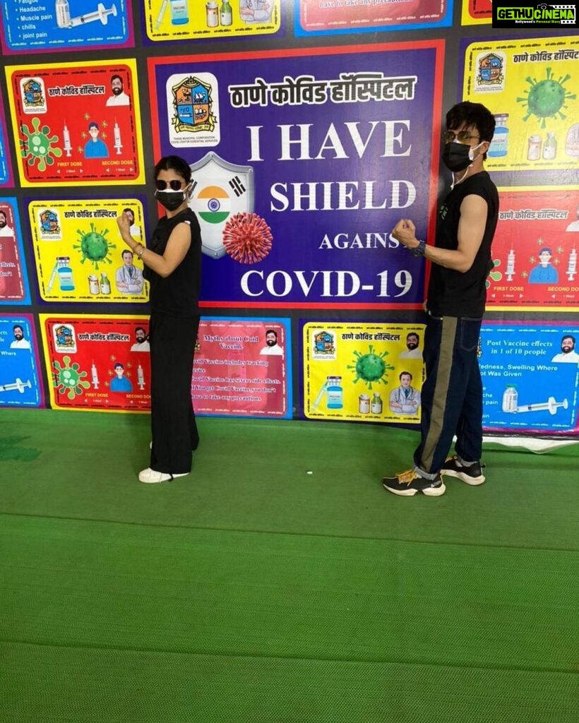 Konkona Sen Sharma Instagram - After playing vaccine vaccine for a few days we finally got jabbed! Got my first shot of Covaxin today! It is, after all, possible to get a slot from the CoWin site. If you know English, have a smart device and internet of course 🙄 Some tips that helped us: 1. Covialerts.in on the telegram app. 2. Using Chrome incognito mode when accessing the CoWin site Thanks so much Thane Global Hub for a smooth experience, especially Jatin Tawde and Ashwini Gochade. Hats off to the medical community everywhere! ♥️♥️ for @amolparashar and @damini_styles for being my vaccine buddies. Please continue to double mask and follow all COVID protocols post vaccine.