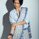 Konkona Sen Sharma Instagram - When you don’t have a matching blouse! Shot by : @gourabganguli Styled by: @damini_styles Makeup: @makeupbyanupamagautam (@namratasoni ) Hair: @dynamitepikachu #gourabganguliphotography