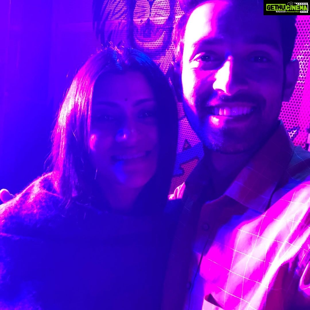Konkona Sen Sharma Instagram - #dollykitty #bts Behind the scenes of the loveliest cast and crew!