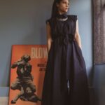 Konkona Sen Sharma Instagram - Jumpsuits forever! Also, one of my favourite films. Have had this poster since 1999. For Mumbai Diaries promotions. Jumpsuit: @rishtabyarjunsaluja Jewellery: @amrapalijewels Styling: @damini_styles Hair: @nimishashah210 Makeup: @tenzinseldon_____ Photography : @gourabganguli