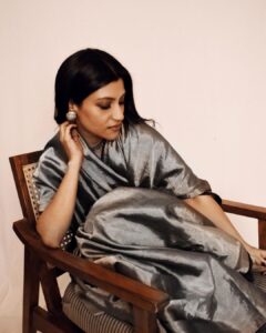 Konkona Sen Sharma Instagram - Filmfare Night 

Styled by @damini_styles 
Sari @raw_mango 
Jewellery @amrapalijewels 
Makeup @seldon_makeup 
Hair @hairbyykaushall 
Photographs @pehelaggarwal
@filmfare